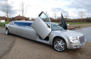 chrysler c300 limo hire corby